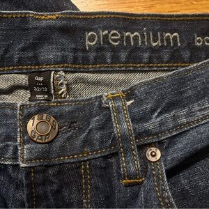 GAP Men's Dark Blue Bootcut Jeans